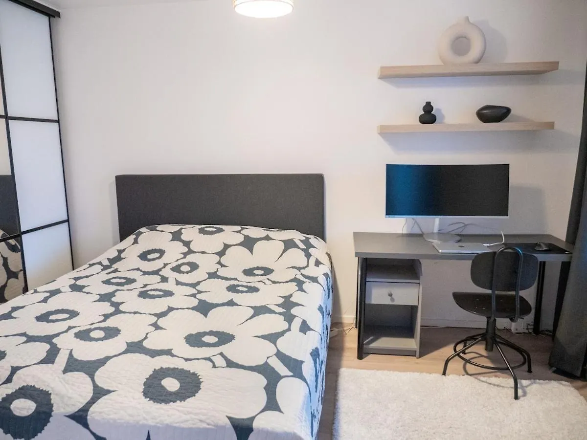 Two-Room Flat With Sauna, Glazed Balcony And Free Parking Lot Helsinki Finlandia