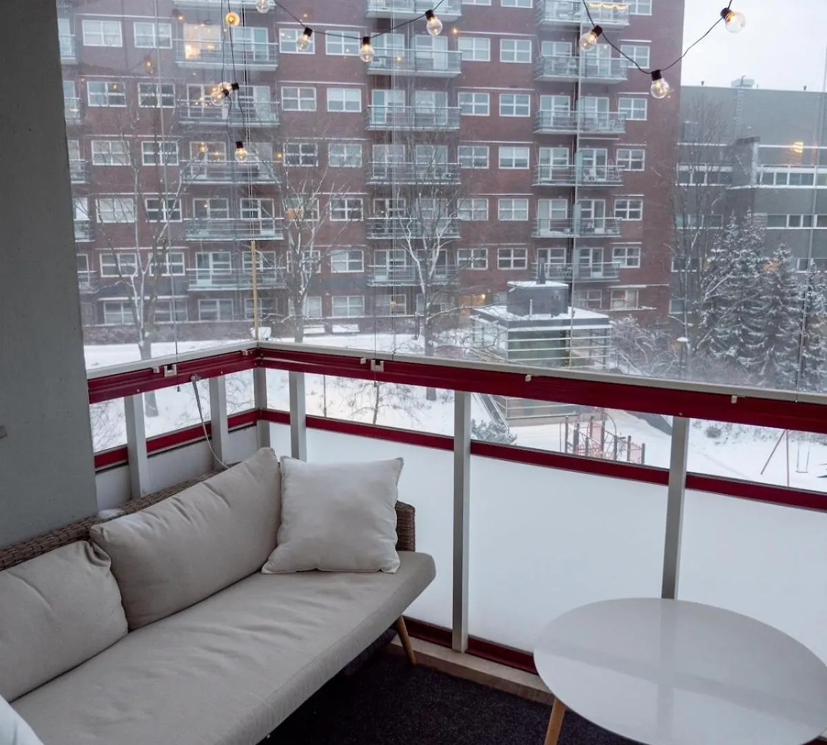Two-Room Flat With Sauna, Glazed Balcony And Free Parking Lot Helsinki