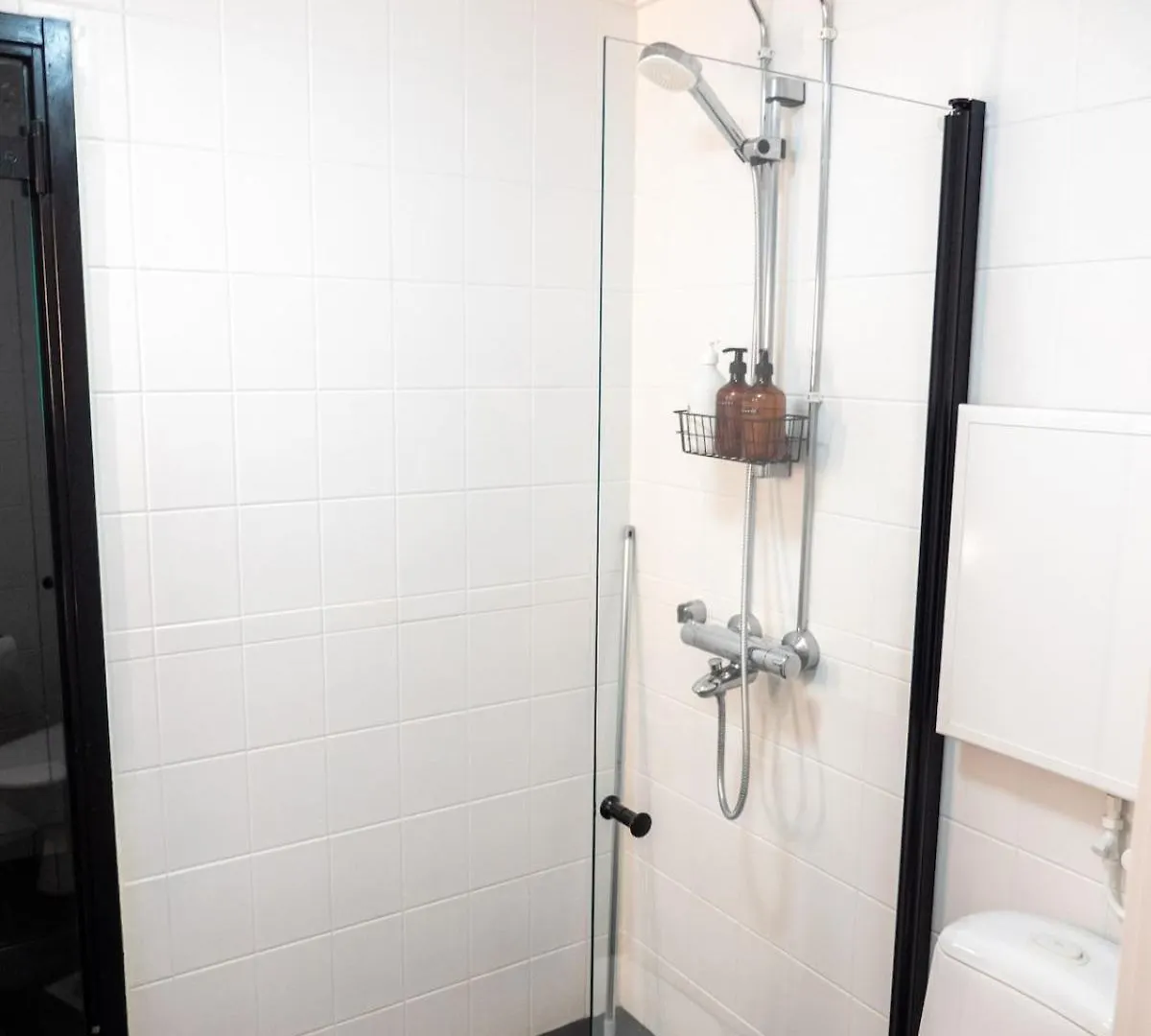 Two-Room Flat With Sauna, Glazed Balcony And Free Parking Lot Helsinki Apartamento